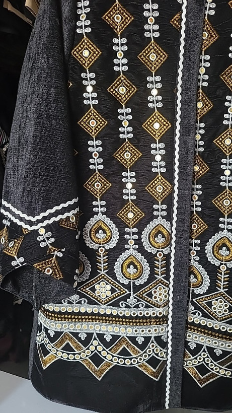 مانتو مجلسی (آوا)
